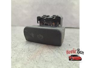 Gebruikte Handrem schakelaar Peugeot 3008 I (0U/HU) 1.6 VTI 16V Prijs op aanvraag aangeboden door Rooie Ben autodemontage