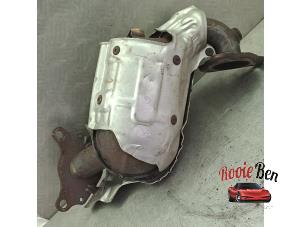 Gebruikte Katalysator Renault Captur (2R) 1.2 TCE 16V EDC Prijs op aanvraag aangeboden door Rooie Ben autodemontage