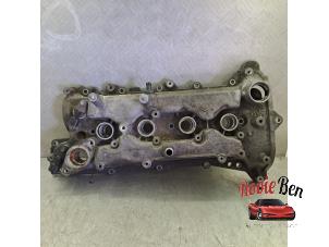 Gebruikte Kleppendeksel Renault Grand Scénic III (JZ) 1.2 16V TCe 115 Prijs € 25,00 Margeregeling aangeboden door Rooie Ben autodemontage