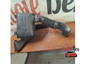 Gebruikte Luchtfilterhuis Dodge 1500 Crew Cab (DS) 5.7 Hemi V8 4x4 Prijs op aanvraag aangeboden door Rooie Ben autodemontage