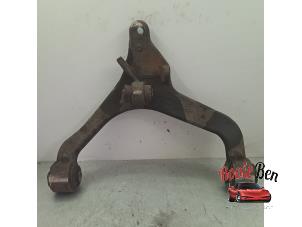 Gebruikte Draagarm links-voor Jeep Cherokee/Liberty (KJ) 2.4 16V Prijs op aanvraag aangeboden door Rooie Ben autodemontage