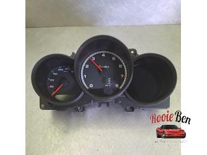 Gebruikte Kilometerteller KM Porsche Macan (95B) 3.6 V6 24V Turbo Prijs op aanvraag aangeboden door Rooie Ben autodemontage