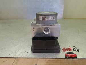 Gebruikte ABS Pomp Citroen C4 Cactus (0B/0P) 1.6 Blue Hdi 100 Prijs € 150,00 Margeregeling aangeboden door Rooie Ben autodemontage