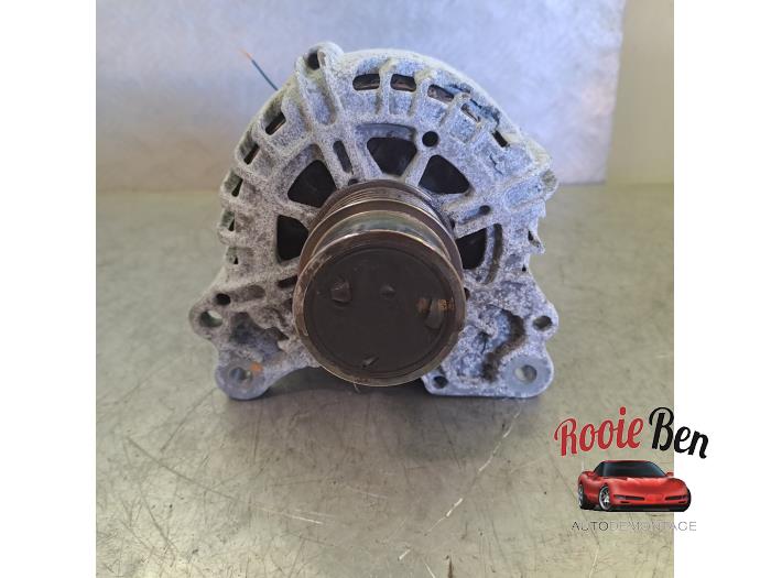 Gebruikte Dynamo Skoda Fabia III Combi (NJ5) 1.0 TSI 12V Prijs € 50,00 Margeregeling aangeboden door Rooie Ben autodemontage