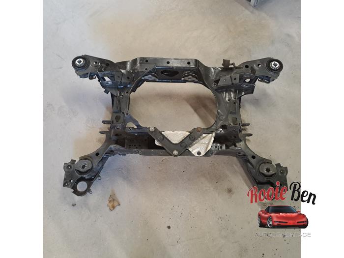 Gebruikte Subframe Volvo XC90 II 2.0 T8 16V Twin Engine AWD Prijs € 500,00 Margeregeling aangeboden door Rooie Ben autodemontage