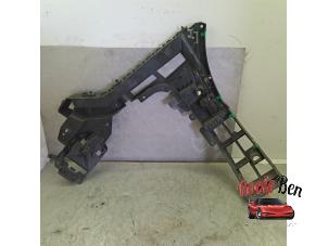 Gebruikte Bumpersteun links-achter Volvo XC90 II 2.0 T8 16V Twin Engine AWD Prijs op aanvraag aangeboden door Rooie Ben autodemontage