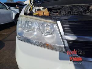 Gebruikte Rechter Koplamp Dodge Avenger (JS) 2.4 16V Prijs € 75,00 Margeregeling aangeboden door Rooie Ben autodemontage