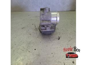 Gebruikte Gasklephuis Ford C-Max (DXA) 1.0 Ti-VCT EcoBoost 12V 125 Prijs op aanvraag aangeboden door Rooie Ben autodemontage