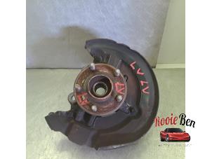 Gebruikte Asschenkel links-voor Ford C-Max (DXA) 1.0 Ti-VCT EcoBoost 12V 125 Prijs € 30,00 Margeregeling aangeboden door Rooie Ben autodemontage