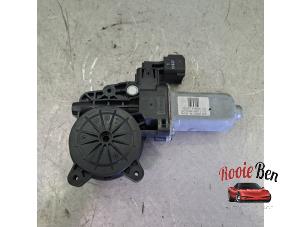 Gebruikte Motor portierruit Ford C-Max (DXA) 1.0 Ti-VCT EcoBoost 12V 125 Prijs € 14,00 Margeregeling aangeboden door Rooie Ben autodemontage