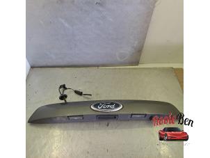 Gebruikte Achterklep Handgreep Ford C-Max (DXA) 1.0 Ti-VCT EcoBoost 12V 125 Prijs op aanvraag aangeboden door Rooie Ben autodemontage