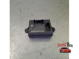 Gebruikte Deur module Ford C-Max (DXA) 1.0 Ti-VCT EcoBoost 12V 125 Prijs € 50,00 Margeregeling aangeboden door Rooie Ben autodemontage