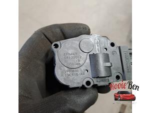 Gebruikte Kachelklep Motor Volvo V40 (MV) 2.0 D3 16V Prijs op aanvraag aangeboden door Rooie Ben autodemontage