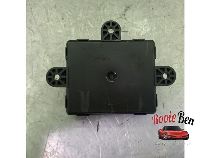 Centrale Deurvergrendelings Module van een Volvo V40 (MV) 2.0 D3 16V 2018