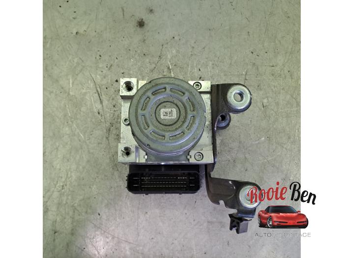 Gebruikte ABS Pomp Ford Mondeo V 1.5 EcoBoost 16V Prijs € 125,00 Margeregeling aangeboden door Rooie Ben autodemontage