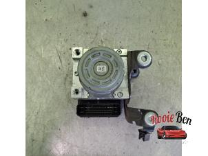 Gebruikte ABS Pomp Ford Mondeo V 1.5 EcoBoost 16V Prijs op aanvraag aangeboden door Rooie Ben autodemontage