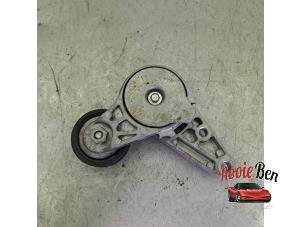 Gebruikte Spanrol Multiriem Ford Mondeo V 1.5 EcoBoost 16V Prijs € 15,00 Margeregeling aangeboden door Rooie Ben autodemontage