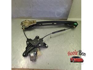 Gebruikte Raammechaniek 4Deurs links-achter Ford Mondeo V 1.5 EcoBoost 16V Prijs op aanvraag aangeboden door Rooie Ben autodemontage