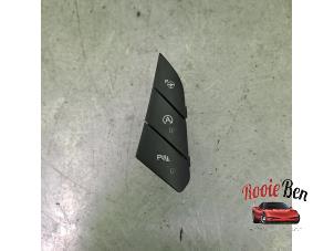 Gebruikte PDC Schakelaar Ford Mondeo V 1.5 EcoBoost 16V Prijs op aanvraag aangeboden door Rooie Ben autodemontage