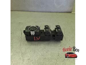 Gebruikte Elektrisch Raam Schakelaar Ford Mondeo V 1.5 EcoBoost 16V Prijs op aanvraag aangeboden door Rooie Ben autodemontage