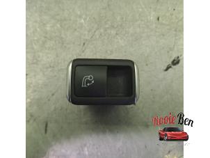 Gebruikte Schakelaar (diversen) Mercedes GLE (W166) 350d 3.0 V6 24V BlueTEC 4-Matic Prijs op aanvraag aangeboden door Rooie Ben autodemontage