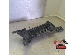 Gebruikte Zekeringkast Mercedes GLE (W166) 350d 3.0 V6 24V BlueTEC 4-Matic Prijs € 25,00 Margeregeling aangeboden door Rooie Ben autodemontage