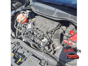 Gebruikte Versnellingsbak Ford Fiesta 7 1.0 EcoBoost 12V Prijs op aanvraag aangeboden door Rooie Ben autodemontage