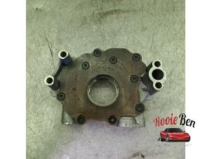 Gebruikte Oliepomp Dodge 1500 Crew Cab (DS) 5.7 Hemi V8 4x4 Prijs op aanvraag aangeboden door Rooie Ben autodemontage