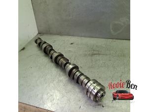 Gebruikte Nokkenas Dodge 1500 Crew Cab (DS) 5.7 Hemi V8 4x4 Prijs op aanvraag aangeboden door Rooie Ben autodemontage