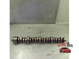 Gebruikte Nokkenas Dodge 1500 Crew Cab (DS) 5.7 Hemi V8 4x4 Prijs op aanvraag aangeboden door Rooie Ben autodemontage