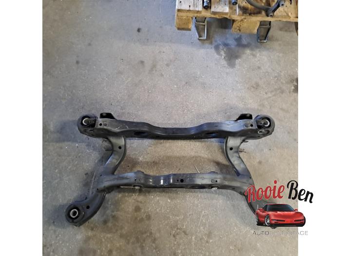 Gebruikte Subframe Mercedes GLB (247.6) 1.3 GLB-200 Turbo 16V Prijs € 300,00 Margeregeling aangeboden door Rooie Ben autodemontage
