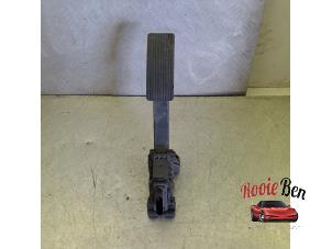 Gebruikte Gaspedaal Mercedes GLB (247.6) 1.3 GLB-200 Turbo 16V Prijs € 30,00 Margeregeling aangeboden door Rooie Ben autodemontage