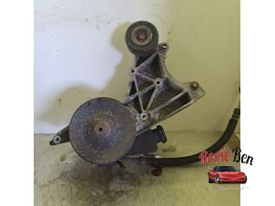 Gebruikte Servopomp Cadillac Escalade 6.0 V8 4x4 Prijs op aanvraag aangeboden door Rooie Ben autodemontage