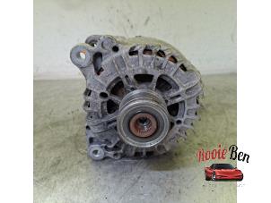 Gebruikte Alternator Volkswagen Polo VI (AW1) 1.0 MPI 12V Prijs op aanvraag aangeboden door Rooie Ben autodemontage