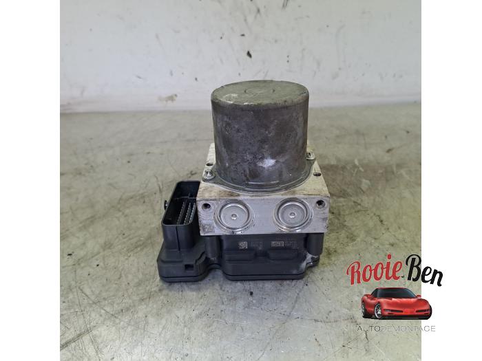Gebruikte ABS Pomp Volkswagen Polo VI (AW1) 1.0 MPI 12V Prijs € 100,00 Margeregeling aangeboden door Rooie Ben autodemontage