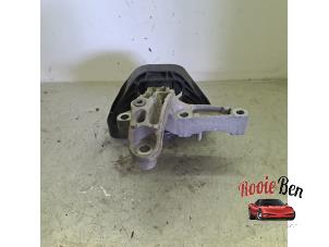 Gebruikte Motorrubber Renault Talisman Estate (RFDK) 1.5 dCi 110 Prijs op aanvraag aangeboden door Rooie Ben autodemontage