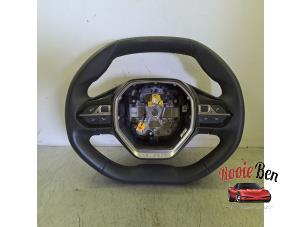 Gebruikte Stuurwiel Peugeot 208 II (UB/UH/UP) 1.2 Vti 12V PureTech 100 Prijs € 150,00 Margeregeling aangeboden door Rooie Ben autodemontage