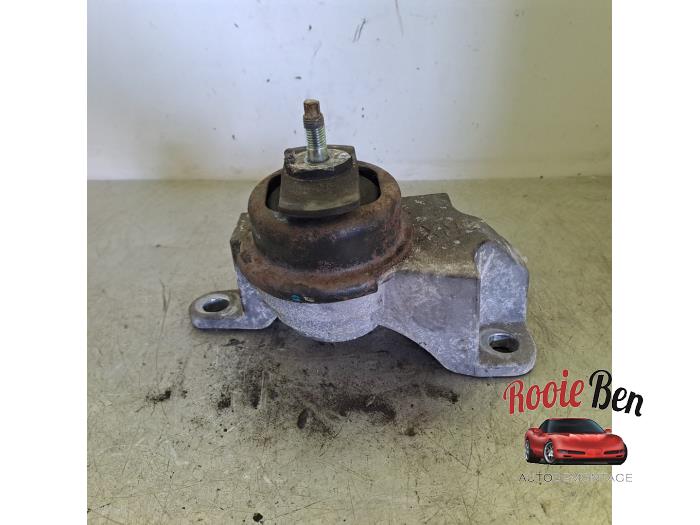 Gebruikte Motorrubber Chevrolet Epica 2.5 24V Prijs € 25,00 Margeregeling aangeboden door Rooie Ben autodemontage