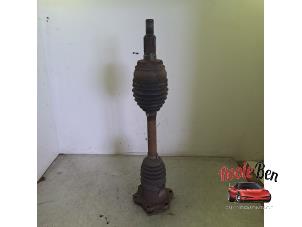 Gebruikte Homokineetas rechts-voor Cadillac Escalade 6.2 V8 4x4 Prijs op aanvraag aangeboden door Rooie Ben autodemontage