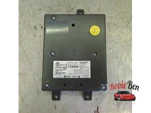 Gebruikte Bluetooth module Volkswagen Scirocco (137/13AD) 2.0 TSI 16V Prijs op aanvraag aangeboden door Rooie Ben autodemontage