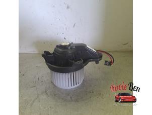 Gebruikte Aanjager Ford Focus 4 Wagon 1.0 Ti-VCT EcoBoost 12V 125 Prijs op aanvraag aangeboden door Rooie Ben autodemontage