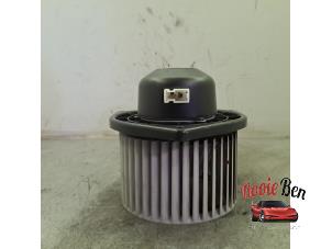 Gebruikte Aanjager Suzuki Grand Vitara II (JT) 2.0 16V Prijs € 20,00 Margeregeling aangeboden door Rooie Ben autodemontage