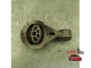 Gebruikte Motorsteun Renault Megane III Grandtour (KZ) 2.0 16V TCe 180 Prijs € 25,00 Margeregeling aangeboden door Rooie Ben autodemontage