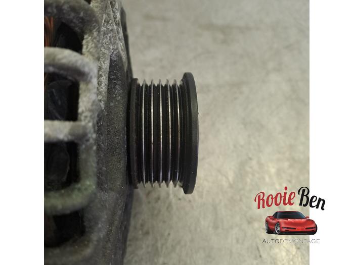 Dynamo van een Land Rover Discovery Sport (LC) 2.0 TD4 150 16V 2015