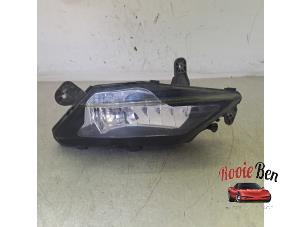 Gebruikte Mistlamp rechts-voor Opel Astra K Sports Tourer 1.2 Turbo 12V Prijs op aanvraag aangeboden door Rooie Ben autodemontage