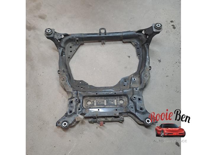 Gebruikte Subframe Landrover Discovery Sport (LC) 2.0 TD4 150 16V Prijs € 200,00 Margeregeling aangeboden door Rooie Ben autodemontage