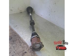 Gebruikte Aandrijfas rechts-voor Seat Leon (KLB) 1.0 TSI 12V Prijs € 200,00 Margeregeling aangeboden door Rooie Ben autodemontage