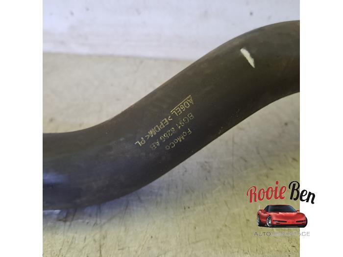 Radiateurslang van een Volvo V70 (BW) 1.6 T4 16V 2013