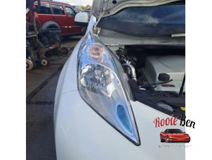 Gebruikte Koplamp rechts Nissan Leaf (ZE0) Leaf Prijs op aanvraag aangeboden door Rooie Ben autodemontage