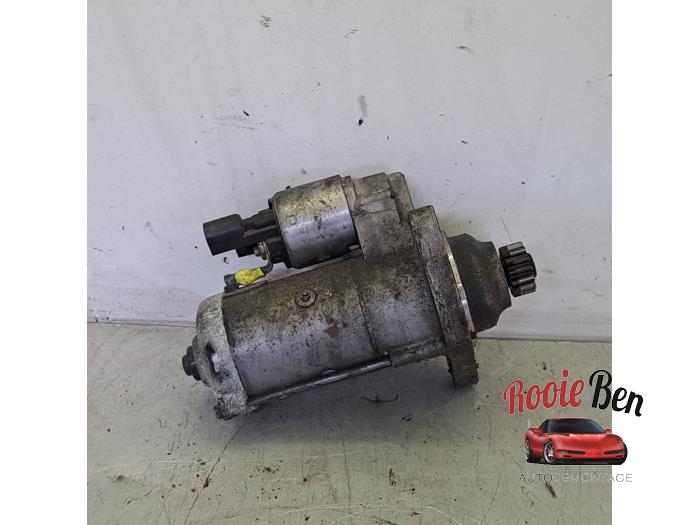 Startmotor van een Volkswagen Polo V (6R) 1.2 TDI 12V BlueMotion 2011
